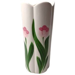 Millard Lister Tall‎ White Vase Pink Flowers Scalloped Top
